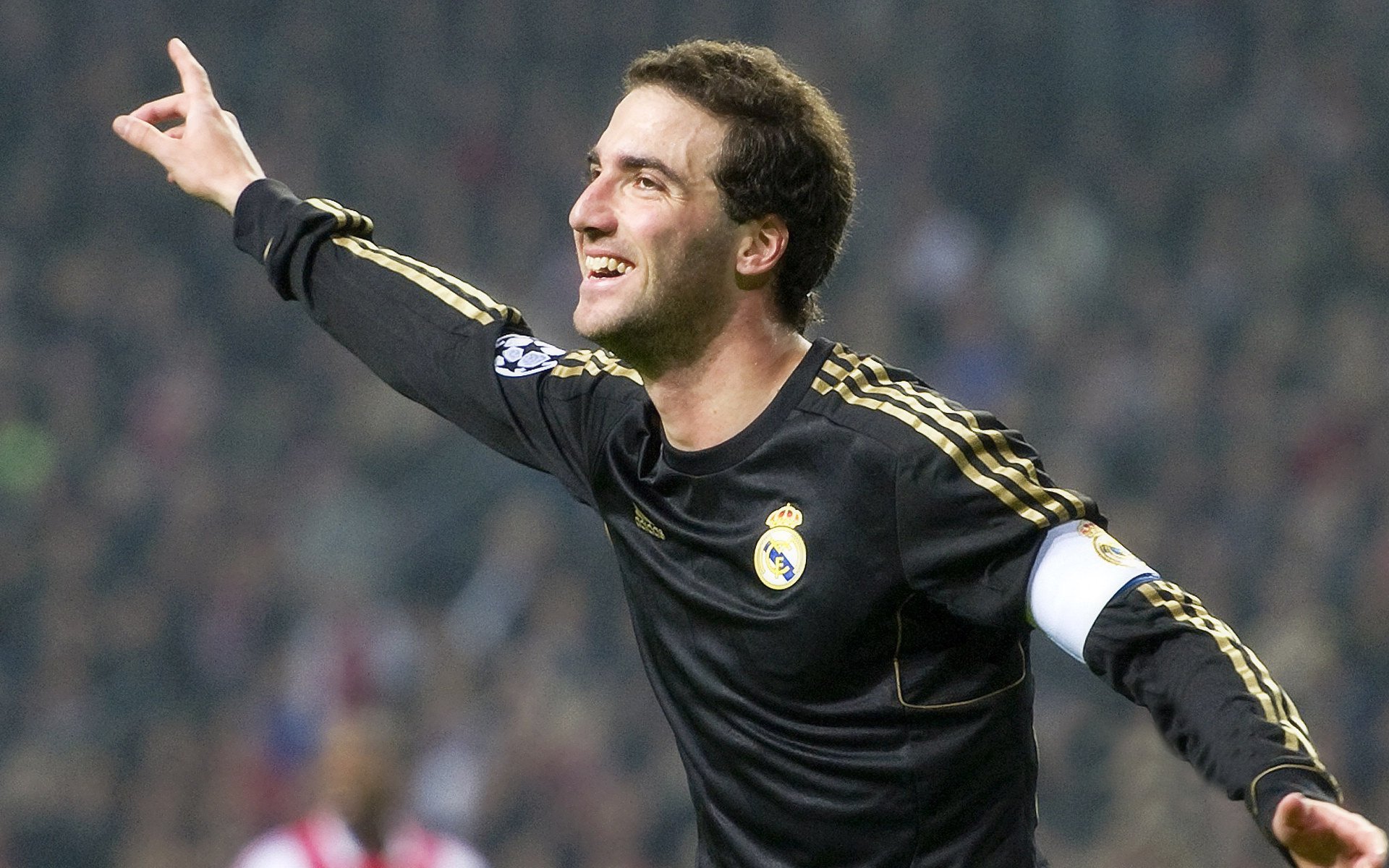 德赢网址-帕利斯特稳步提升竞赛表现，帕特里斯